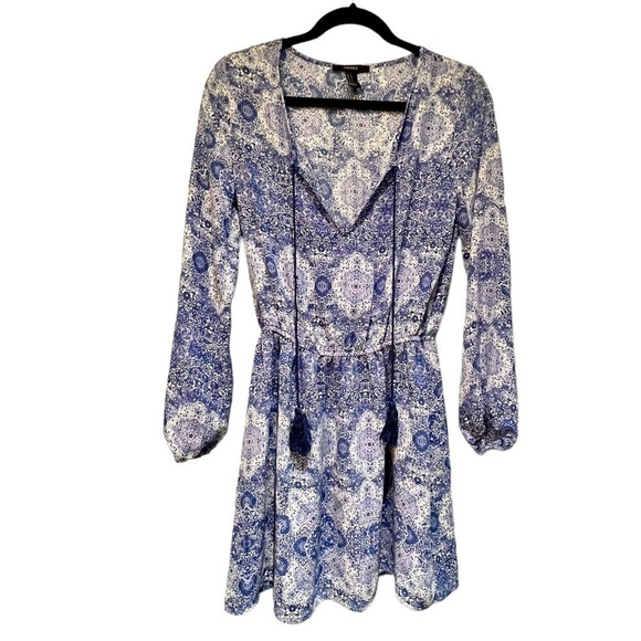 Sale FOREVER 21 Women’s Dress S Tunic Boho Long Sleeved Lightweight Blue White - Picture 2 of 11